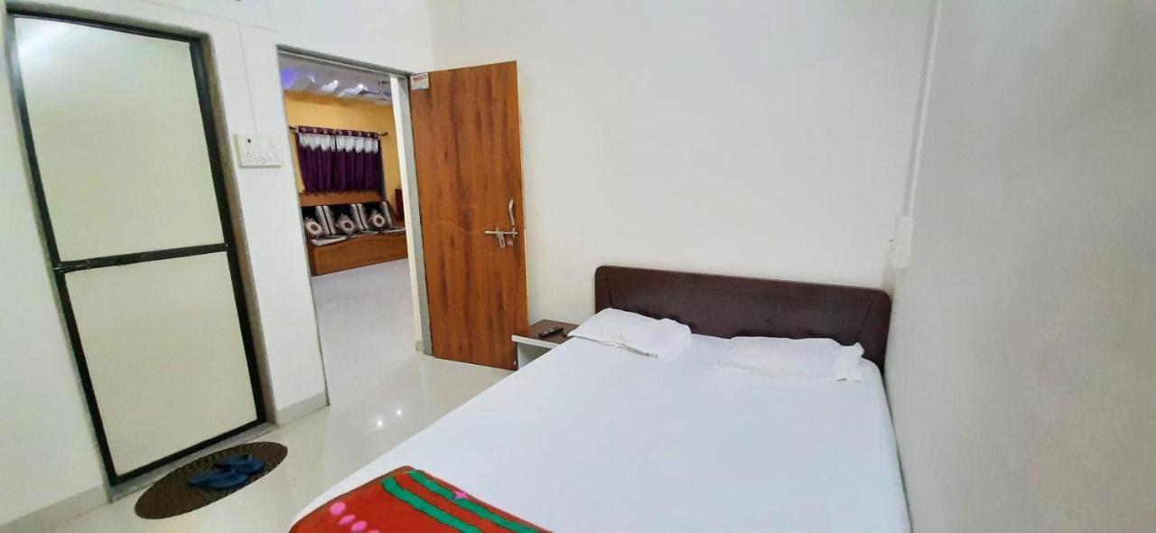 Trimurti Holiday Home بانتشجانى المظهر الخارجي الصورة