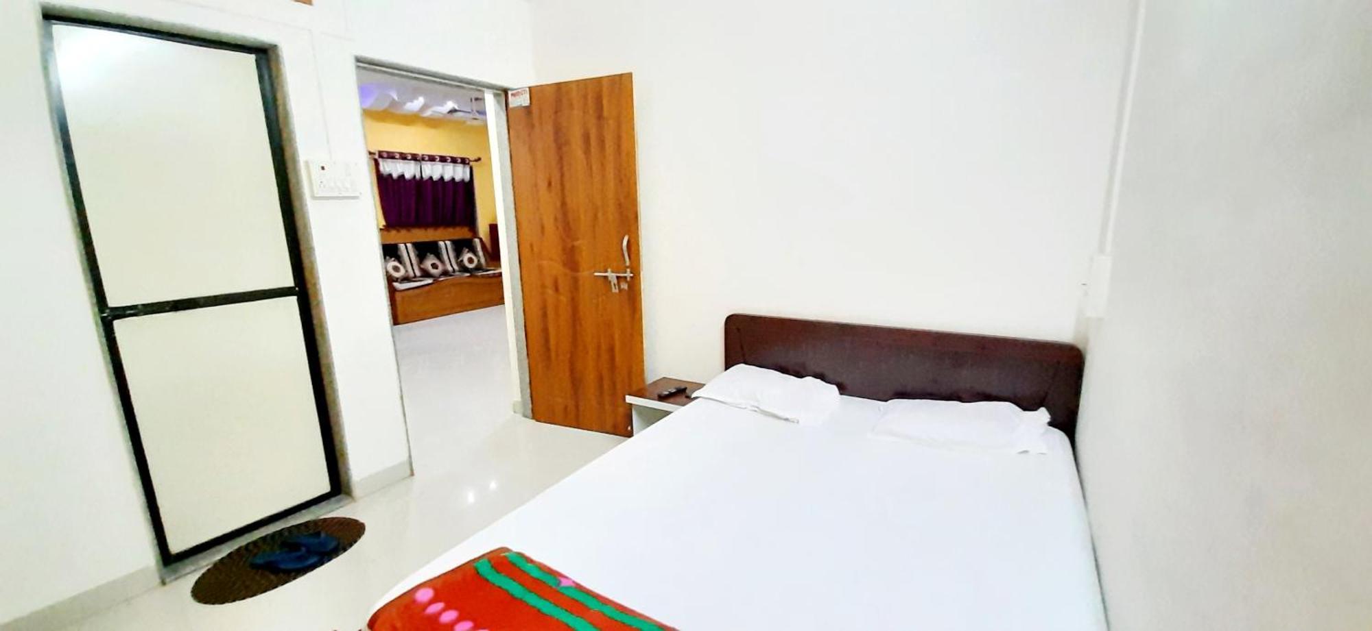 Trimurti Holiday Home بانتشجانى المظهر الخارجي الصورة